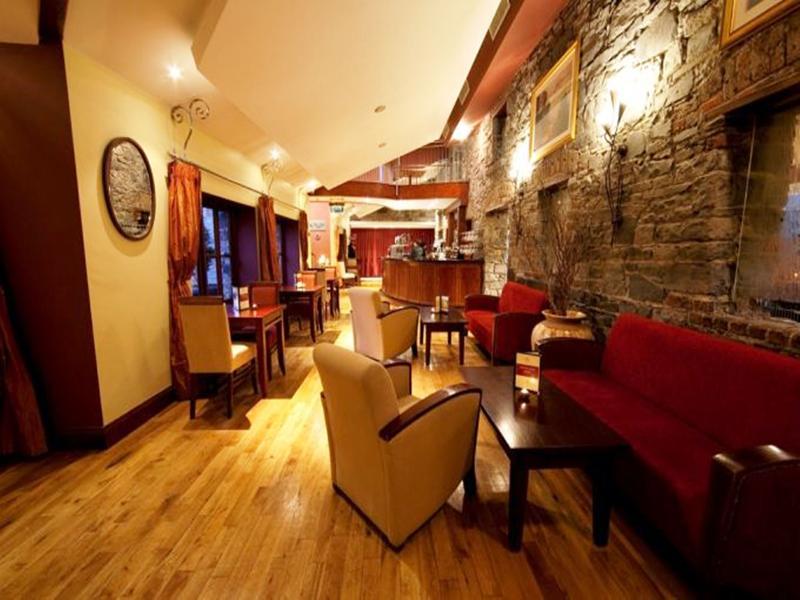 Court Yard Hotel 레익슬립 외부 사진